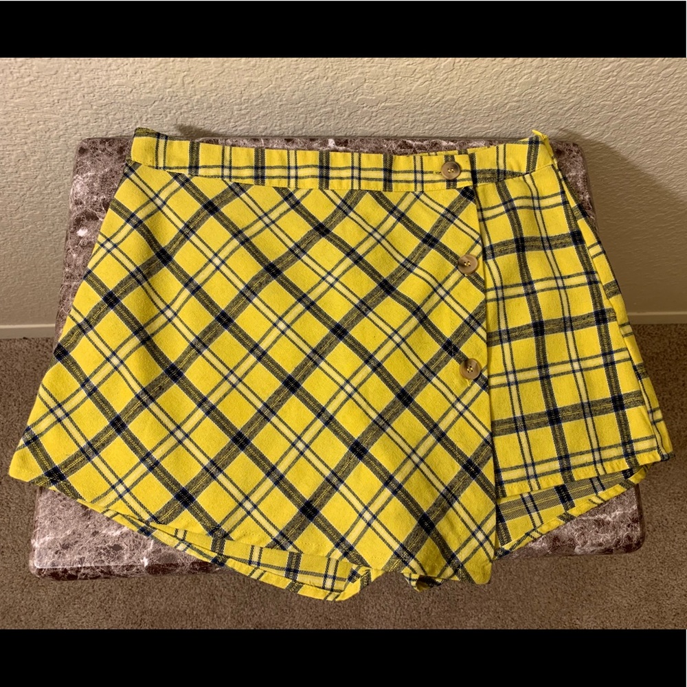 Yellow plaid mini skort